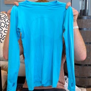 COPY - Lululemon long sleeve tight fit Size 8